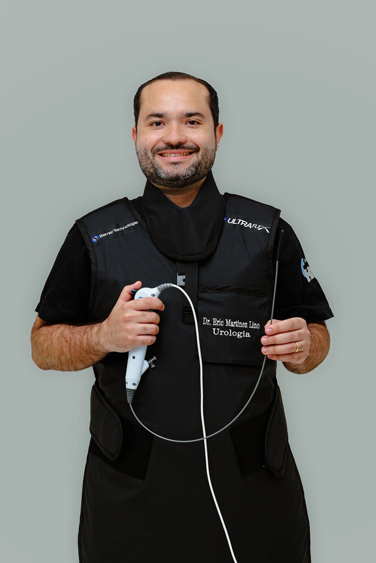 Dr. Eric Martinez Lino, urologista